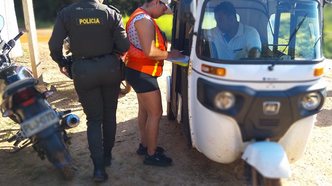 ¿Puede su municipio apoyar una empresa de transporte mixto si el estudio todavía no existe?