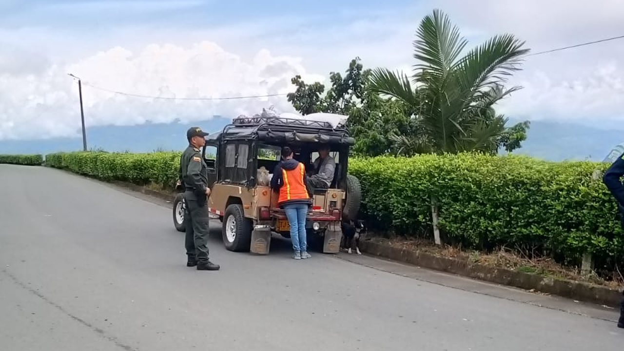 La Inspección de Policía y Tránsito de Risaralda (Caldas) acompañó la jornada de encuesta a usuarios